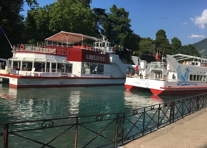 Le Perchoir Du *
